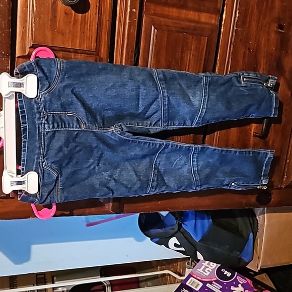 !!. Girls 3T  jeans - Picture 1 of 2